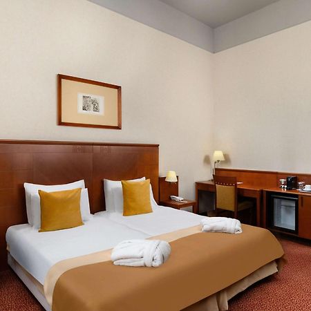 Mercure Szekesfehervar Magyar Kiraly ภายนอก รูปภาพ