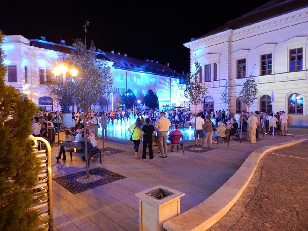 Mercure Szekesfehervar Magyar Kiraly ภายนอก รูปภาพ